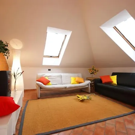 Sinfonia Mimosa 2-room-flat Verbania