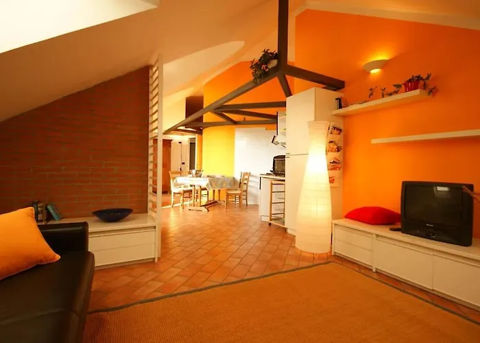 Sinfonia Mimosa 2-room-flat شقة